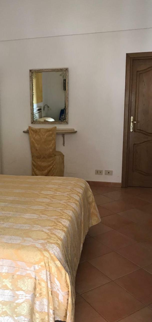 Bed and Breakfast La Mammola à Positano Extérieur photo